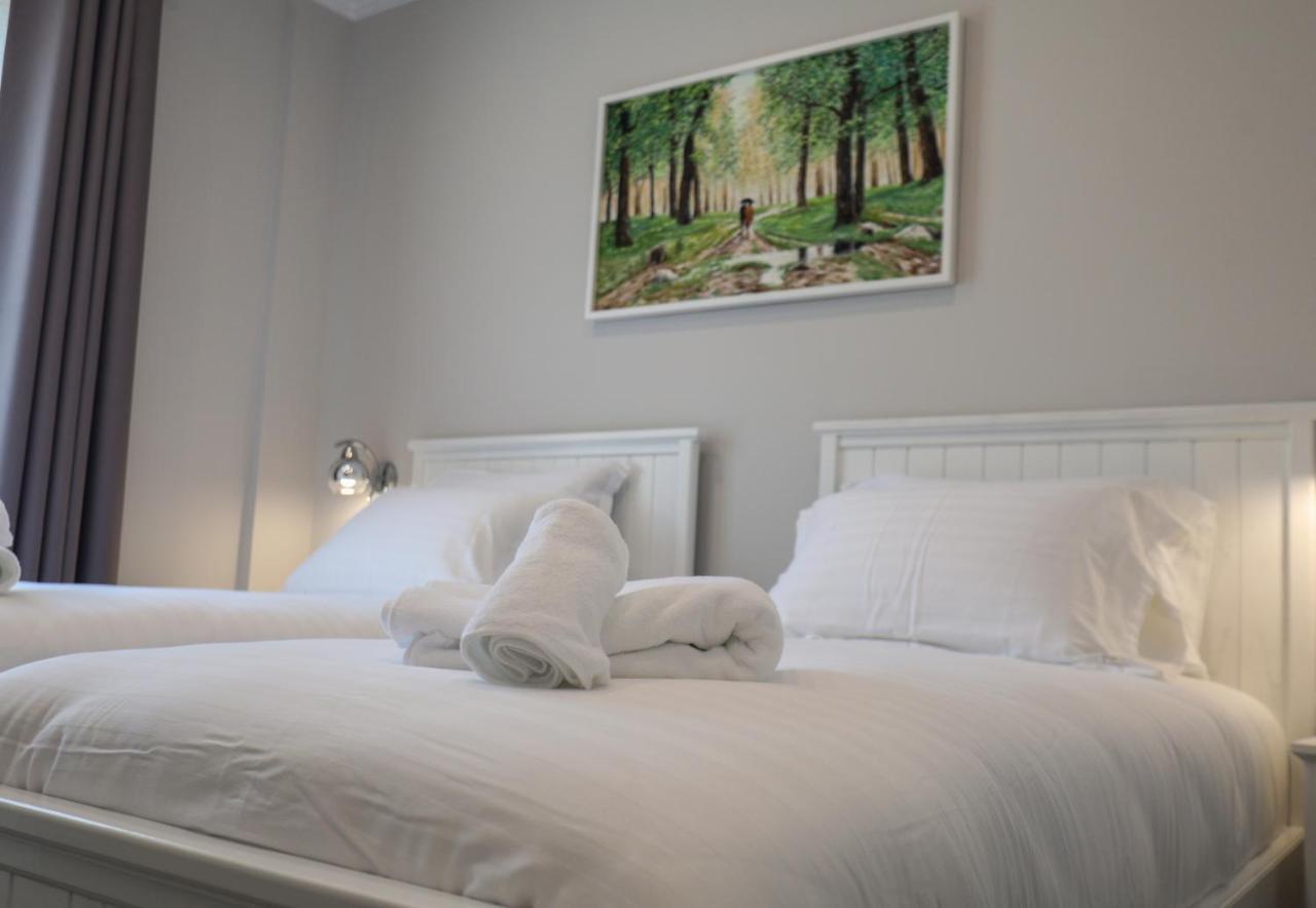 Hotel Peroni Korça Kültér fotó