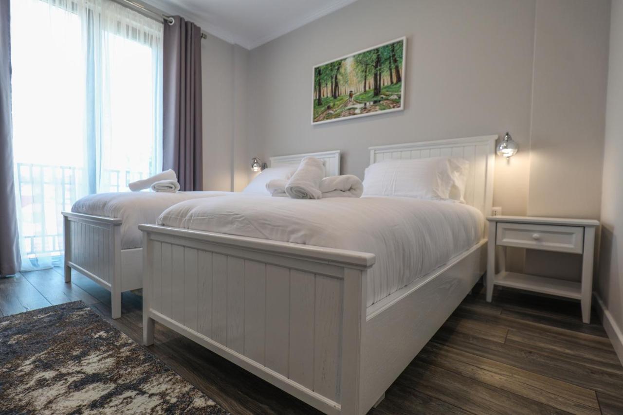 Hotel Peroni Korça Kültér fotó